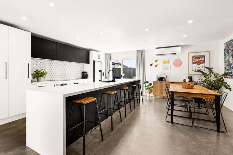 34 Arbuckle Road Frimley_5