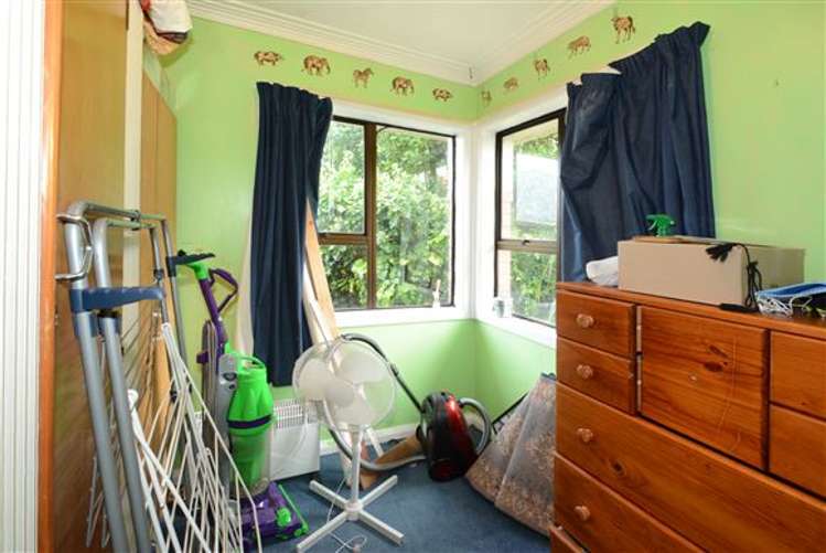 11 Waldron Crescent Green Island_10