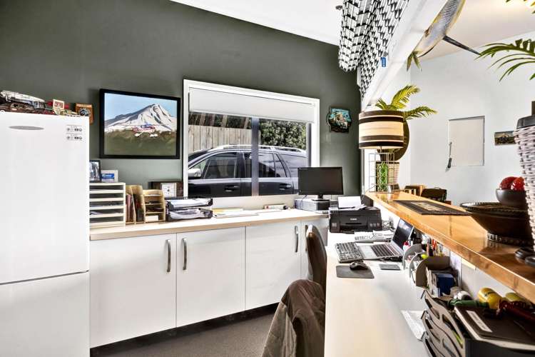 30 Fox Street Opunake_25