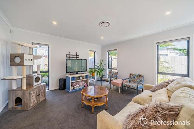 16a Sharpe Crescent Wainuiomata_3