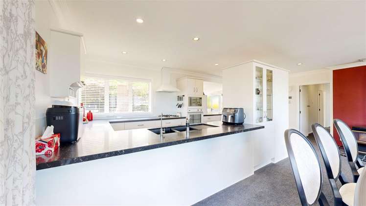 208 St Patrick's Row Thames_5