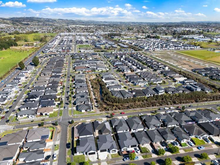 4 Silver Beech Street Takanini_31