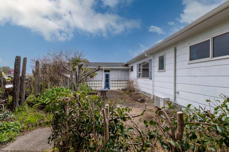 1 Sheridan Crescent Leamington_19