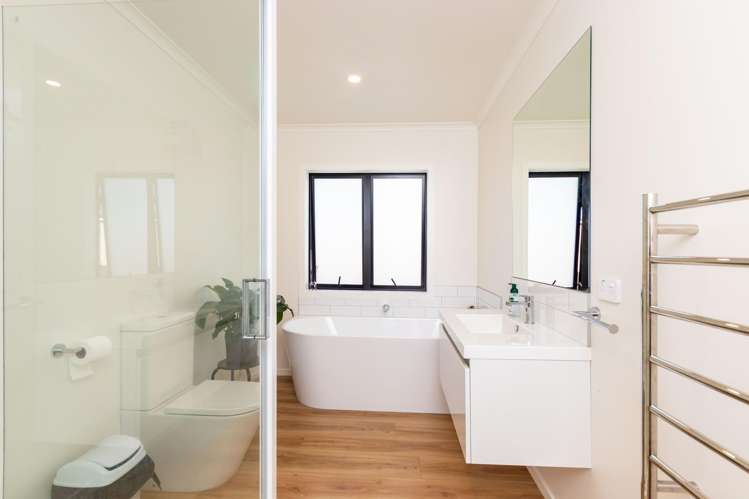 12 Corsica Court Fitzherbert_2