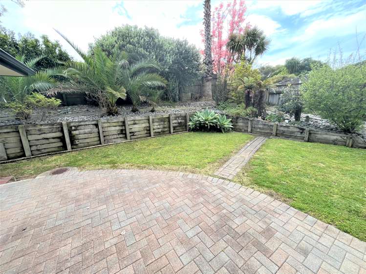 24 Stewart Gibson Place Manurewa_10