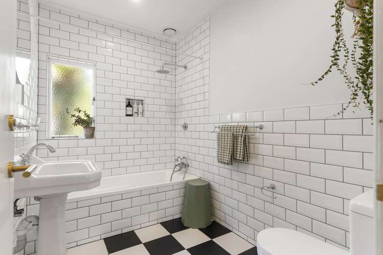 4 Konini Road Titirangi_11