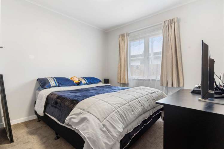 146 Clevedon Road Papakura_10