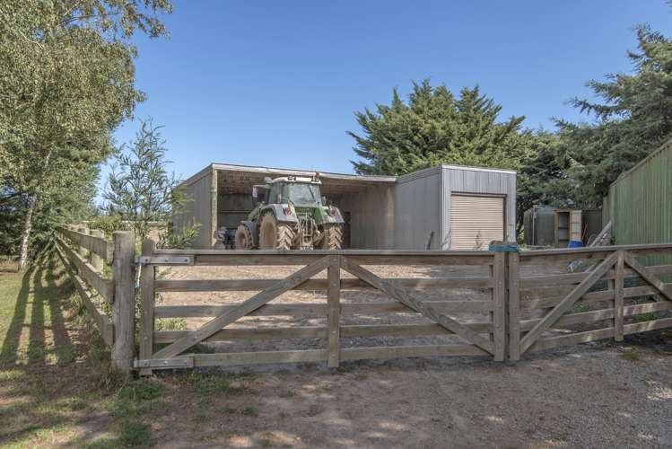 28 Thomsons Road Burnham_18