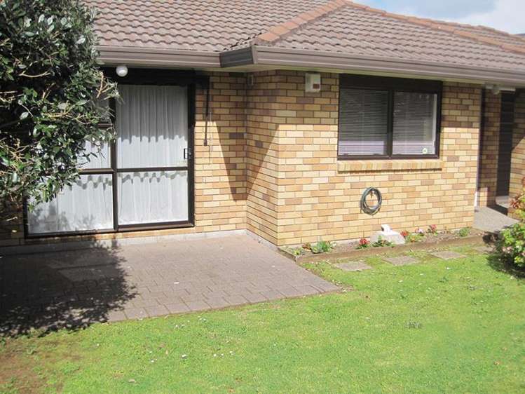 1/11 Turama Road Royal Oak_13