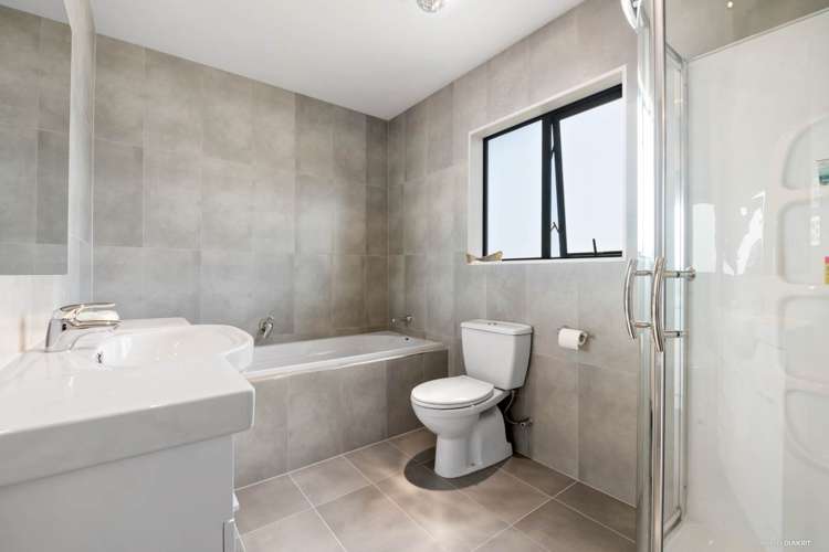 3 Bintulu Place Fairview Heights_8