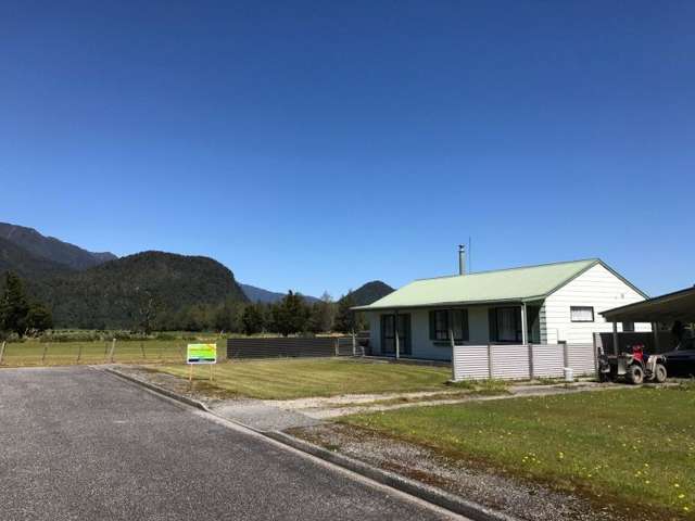 20 Wilson Street Whataroa_2