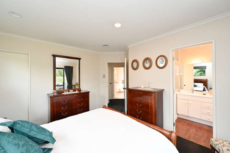 53 Kensington Drive Taradale_7