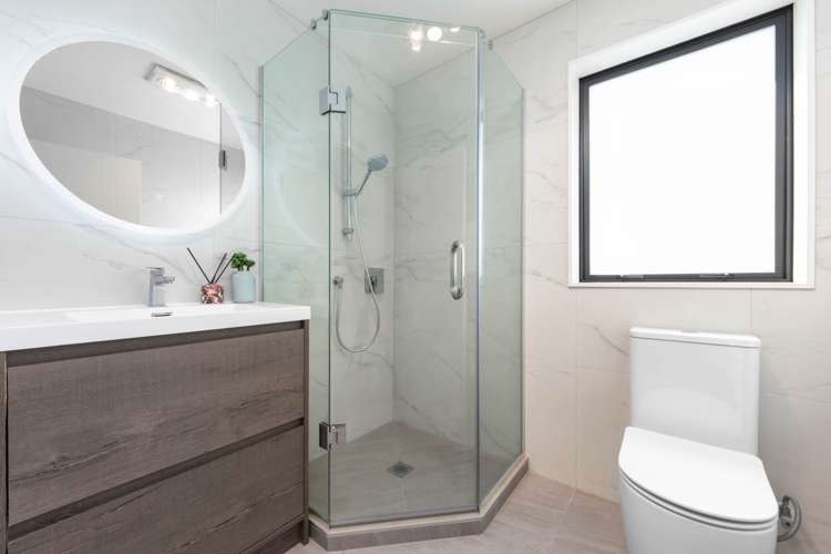 96B Botany Road Botany Downs_16