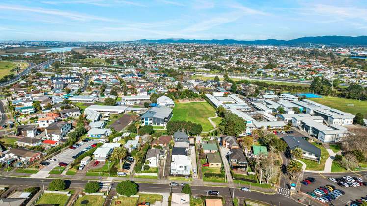 10B Kotuku Street Te Atatu Peninsula_34