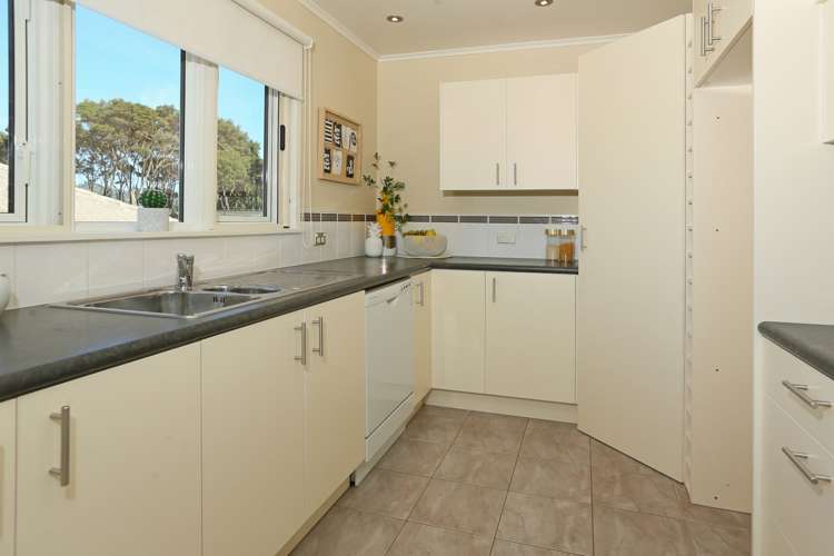 212 Glengarry Road Glen Eden_6