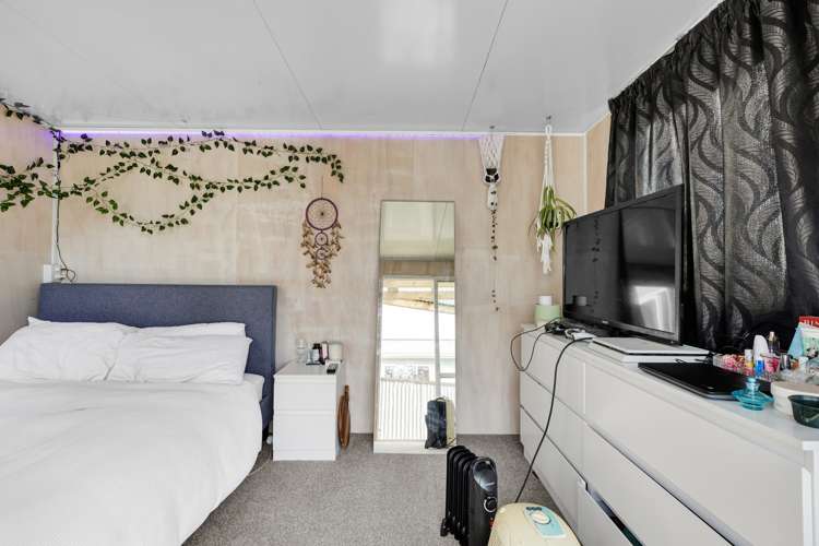 487 Lincoln Road Inglewood_15