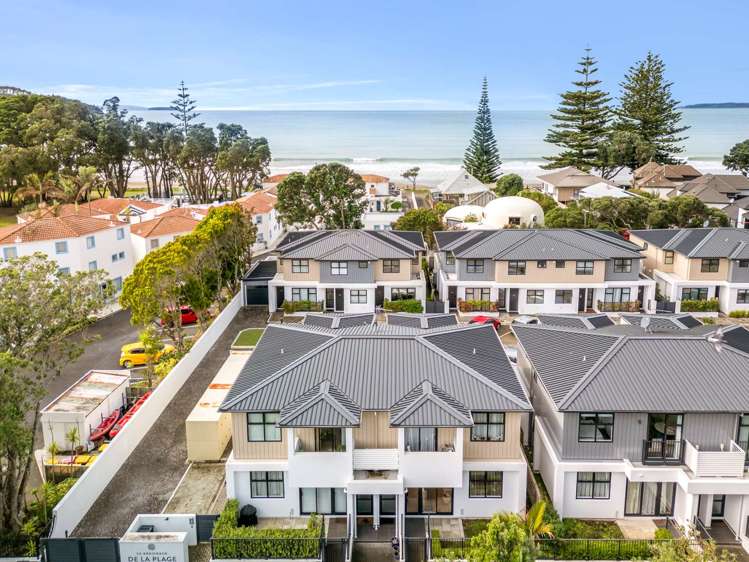 2/445 Hibiscus Coast Highway_0