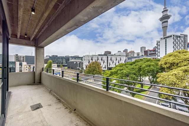 3.2/18 Sale Street Auckland Central_3