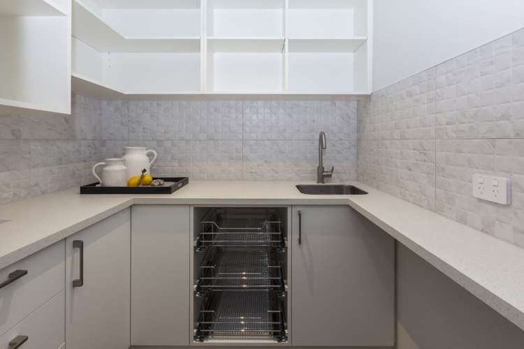 5 Picadilly Avenue Casebrook_5