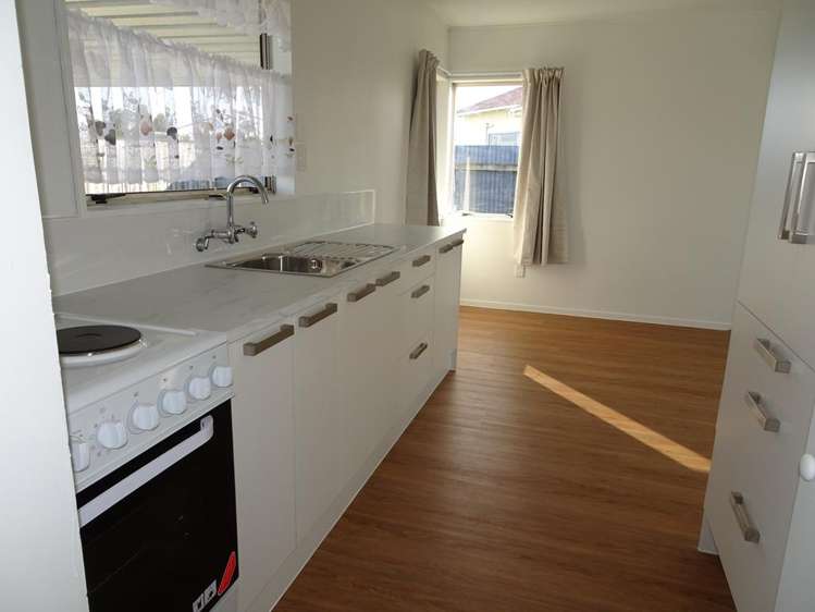 7A Holmes Place 10480_1