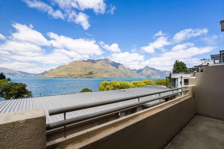 20M/26 Lake Esplanade Queenstown_1