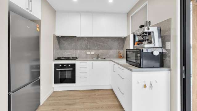 2/397 Sawyers Arms Road Harewood_1