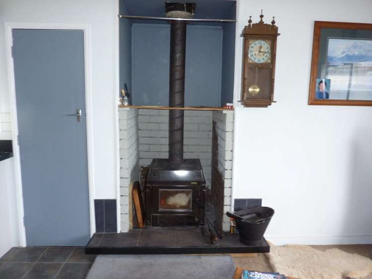 2 Sunderland Street Waimangaroa_5