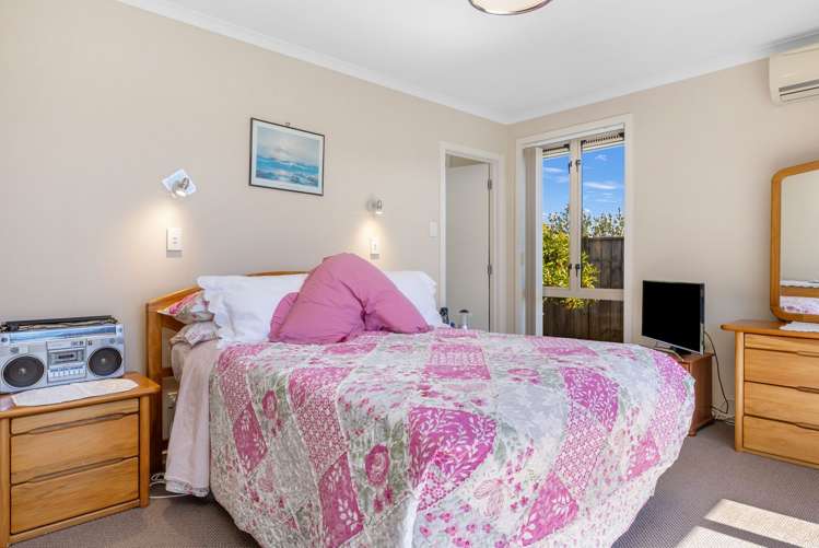 9 Magnolia Rise Waipahihi_19