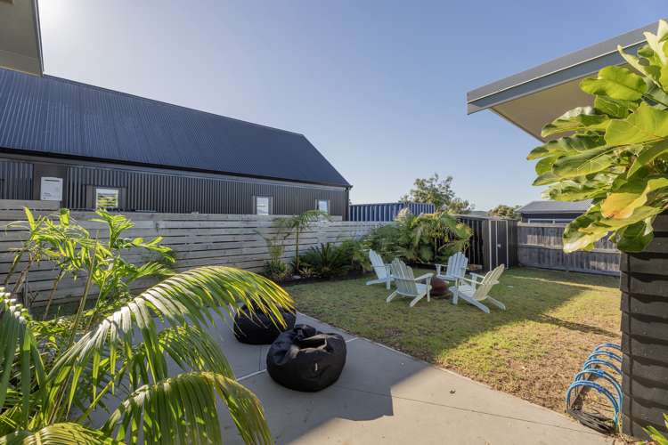 127 The Fairway Matarangi_12