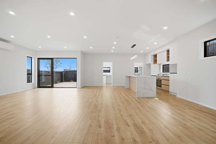 4/55 Spencer Road Oteha_4
