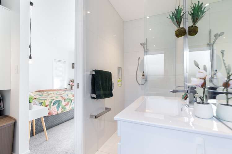 21 Teatree Close Huntington_12