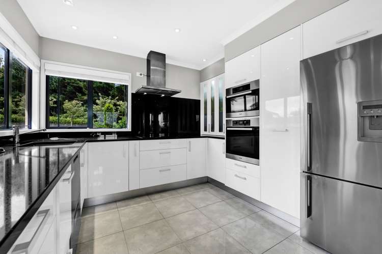 16 Beach Road Urenui_5