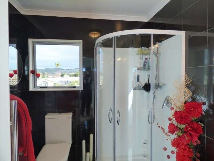 4 Glamorgan Avenue Tamatea_15