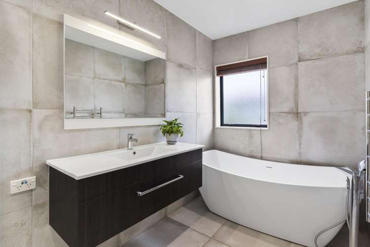 92 Third View Avenue Beachlands_19