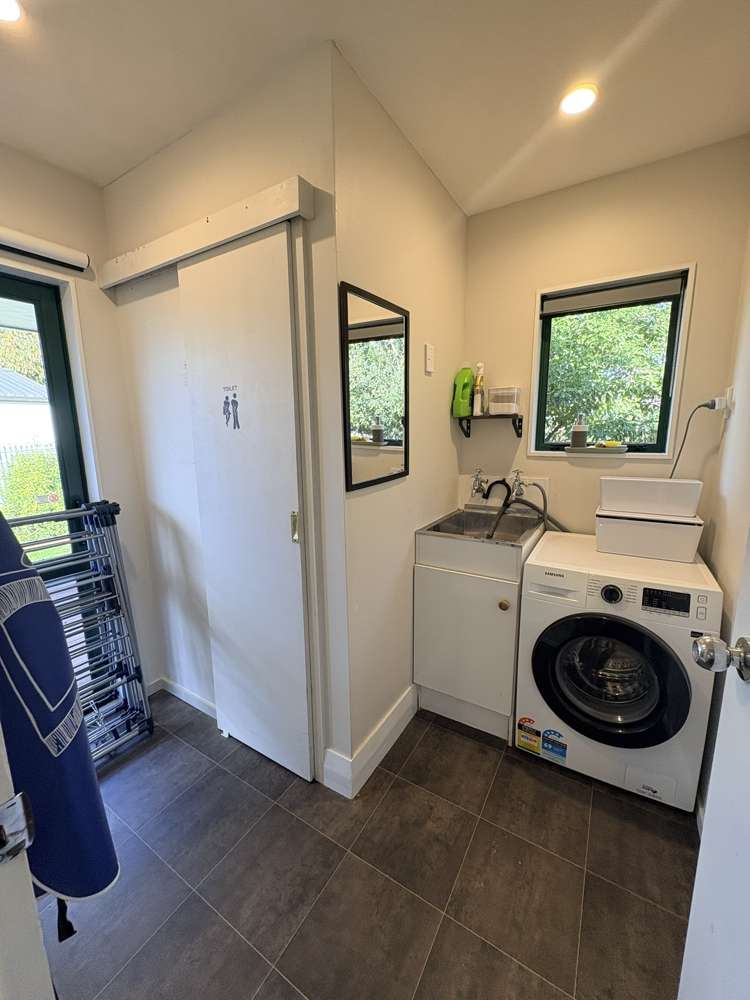 19A Kaplan Avenue Islington_15