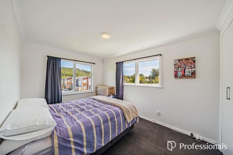 9 Peel Place Wainuiomata_12