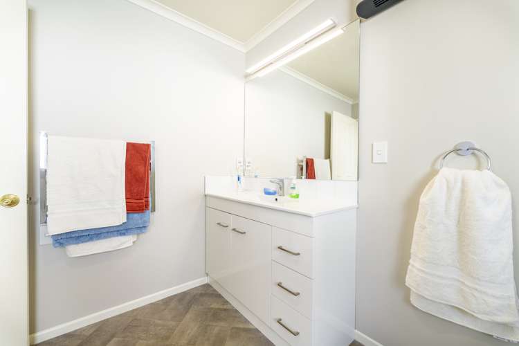 52 Benmore Street Glenwood_10