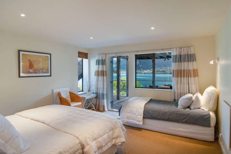 615 Peninsula Road Kelvin Heights_24