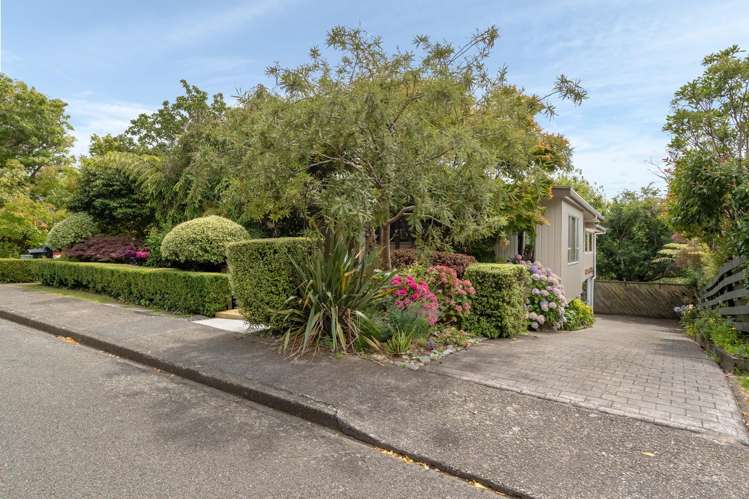 13 Chichester Drive Pinehaven_28