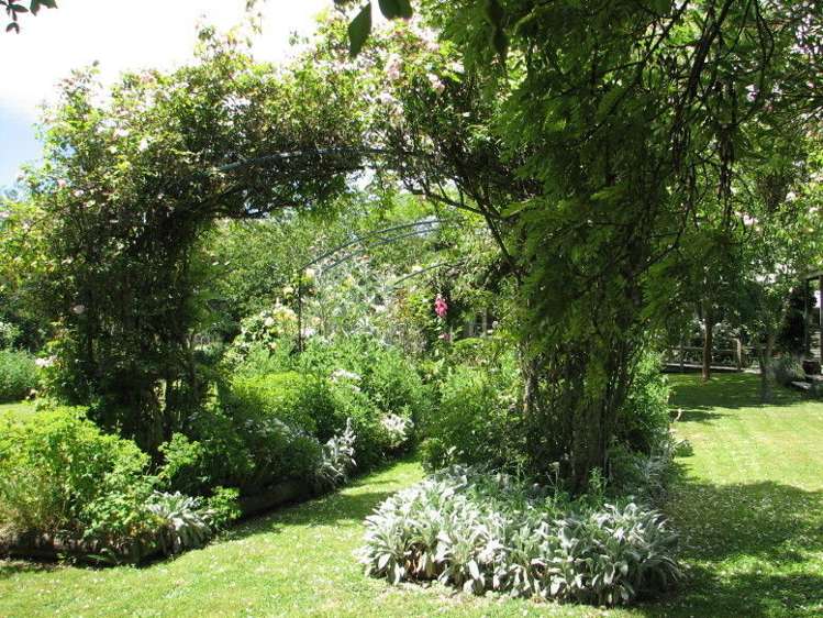 90 Chamberlain Road Upper Plain_13