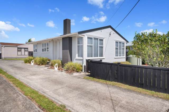22 Kirrie Avenue Te Atatu South_4