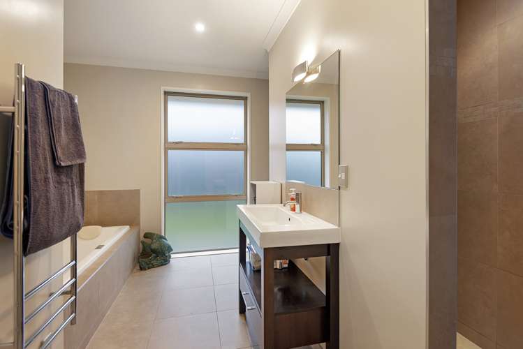 30 Globe Bay Drive Templeton_16