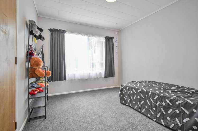 83 Caernarvon Drive Flaxmere_11