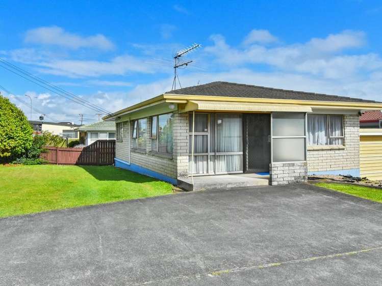 1/6 Russell Road Manurewa_7