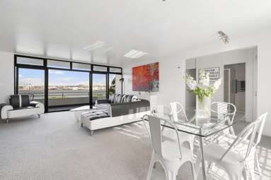 Apt M6 Devon Park, 45 Stanley Point Road_3