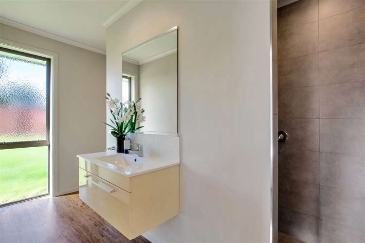 14 Globe Bay Drive Templeton_13