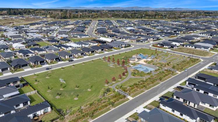 29 Weaver Street Ravenswood_35