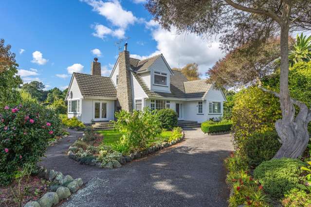 TIMELESS CHARACTER - RURAL PERFECTION!