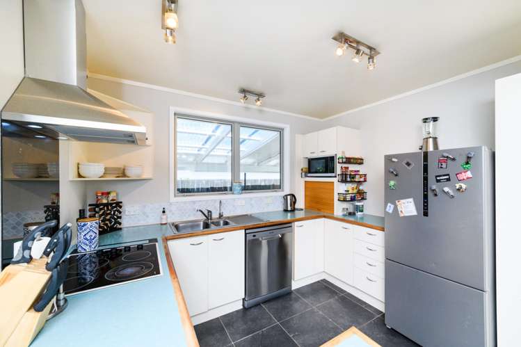 29 Cavendish Crescent Awapuni_8