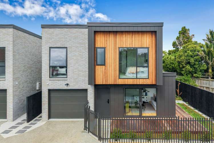 2 Hollywood Avenue Epsom_2
